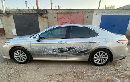 Toyota Camry, 2021 год, 3 695 000 рублей, 7 фотография