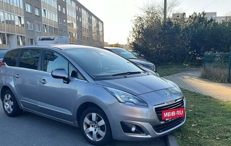 Peugeot 5008 I рестайлинг, 2016 год, 1 450 000 рублей, 6 фотография