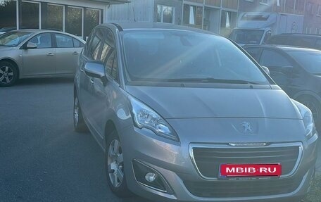 Peugeot 5008 I рестайлинг, 2016 год, 1 450 000 рублей, 7 фотография