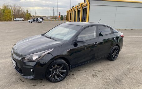 KIA Rio IV, 2017 год, 1 430 000 рублей, 2 фотография