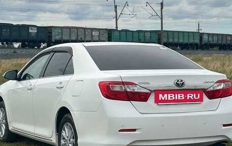 Toyota Camry, 2013 год, 1 980 000 рублей, 2 фотография