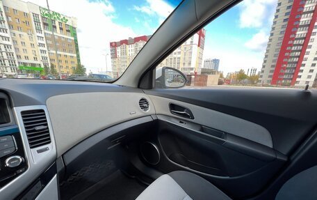 Chevrolet Cruze II, 2012 год, 945 000 рублей, 7 фотография