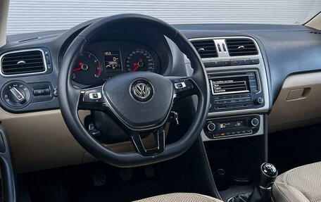 Volkswagen Polo VI (EU Market), 2017 год, 1 275 000 рублей, 6 фотография