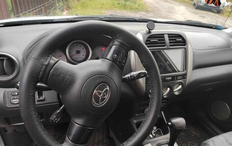 Toyota RAV4, 2005 год, 720 000 рублей, 3 фотография