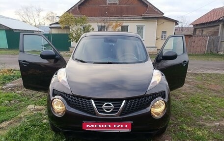 Nissan Juke II, 2012 год, 900 000 рублей, 14 фотография