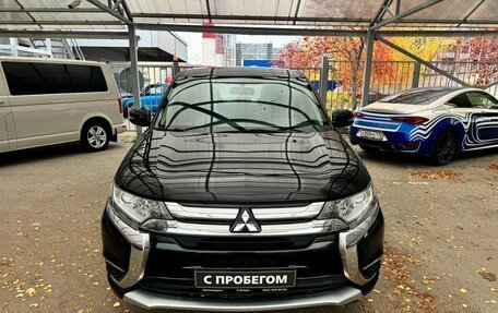 Mitsubishi Outlander III рестайлинг 3, 2015 год, 1 499 000 рублей, 2 фотография