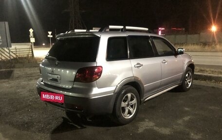 Mitsubishi Outlander III рестайлинг 3, 2004 год, 820 000 рублей, 6 фотография