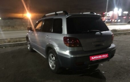 Mitsubishi Outlander III рестайлинг 3, 2004 год, 820 000 рублей, 8 фотография