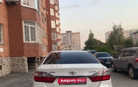 Toyota Camry, 2016 год, 2 100 000 рублей, 2 фотография