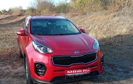 KIA Sportage IV рестайлинг, 2018 год, 2 500 000 рублей, 4 фотография