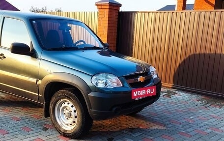 Chevrolet Niva I рестайлинг, 2012 год, 685 000 рублей, 4 фотография