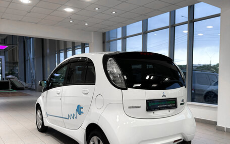 Mitsubishi i-MiEV, 2011 год, 642 000 рублей, 8 фотография