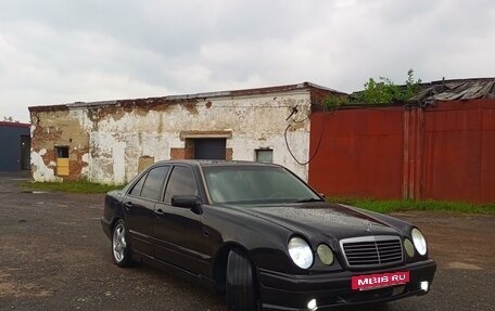 Mercedes-Benz E-Класс, 1996 год, 320 000 рублей, 2 фотография