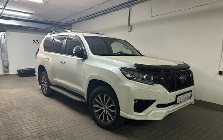 Toyota Land Cruiser Prado 150 рестайлинг 2, 2021 год, 7 650 000 рублей, 8 фотография