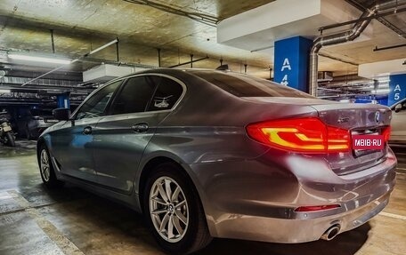 BMW 5 серия, 2018 год, 3 500 000 рублей, 3 фотография