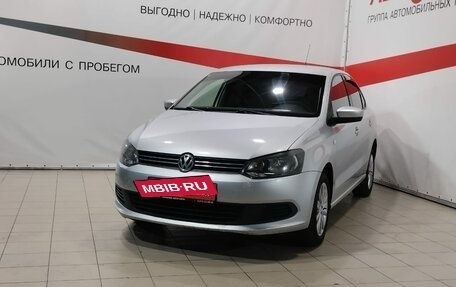 Volkswagen Polo VI (EU Market), 2011 год, 669 000 рублей, 3 фотография