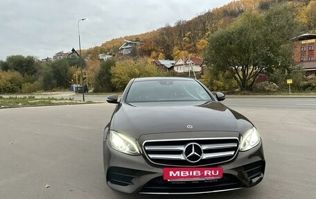 Mercedes-Benz E-Класс, 2017 год, 4 150 000 рублей, 2 фотография