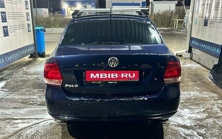 Volkswagen Polo VI (EU Market), 2011 год, 690 000 рублей, 2 фотография