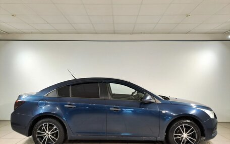 Chevrolet Cruze II, 2010 год, 650 000 рублей, 5 фотография