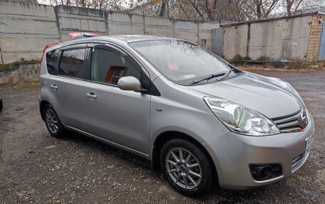 Nissan Note II рестайлинг, 2010 год, 750 000 рублей, 2 фотография