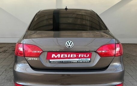 Volkswagen Jetta VI, 2012 год, 900 000 рублей, 3 фотография