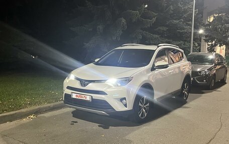 Toyota RAV4, 2016 год, 2 350 000 рублей, 5 фотография