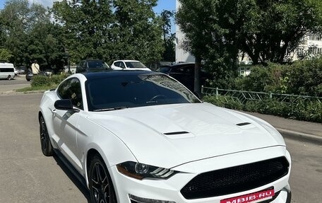 Ford Mustang VI рестайлинг, 2022 год, 3 850 000 рублей, 2 фотография