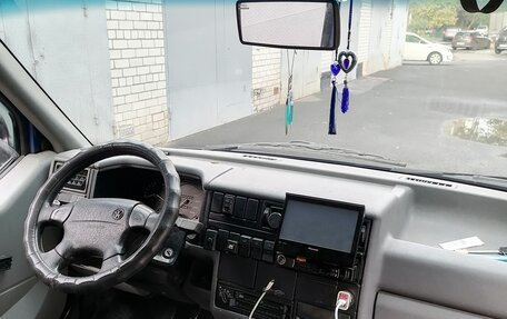 Volkswagen Transporter T4, 1995 год, 955 000 рублей, 3 фотография