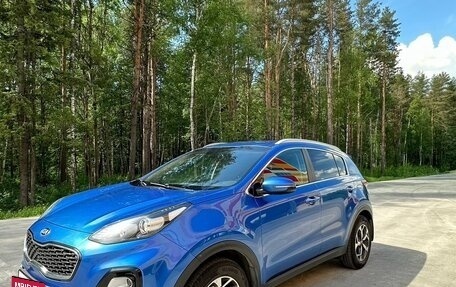 KIA Sportage IV рестайлинг, 2019 год, 2 100 000 рублей, 2 фотография