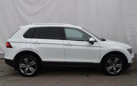 Volkswagen Tiguan II, 2017 год, 2 769 000 рублей, 7 фотография