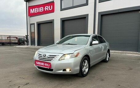 Toyota Camry, 2007 год, 999 999 рублей, 2 фотография