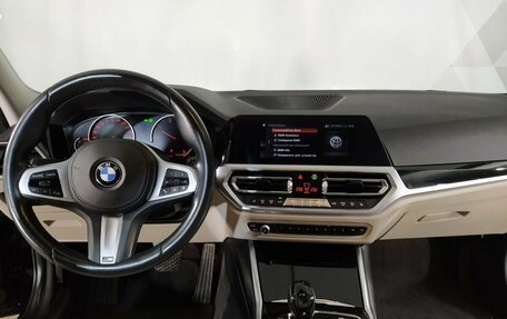 BMW 3 серия, 2019 год, 3 459 000 рублей, 13 фотография