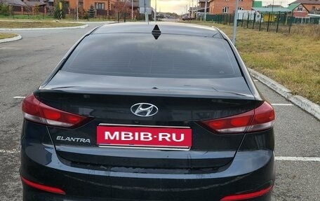 Hyundai Elantra VI рестайлинг, 2018 год, 1 750 000 рублей, 4 фотография