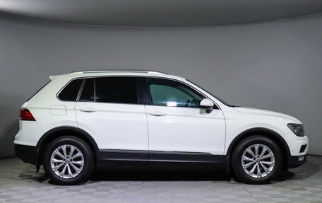 Volkswagen Tiguan II, 2017 год, 2 410 000 рублей, 4 фотография