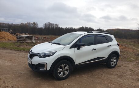 Renault Kaptur I рестайлинг, 2018 год, 1 400 000 рублей, 3 фотография