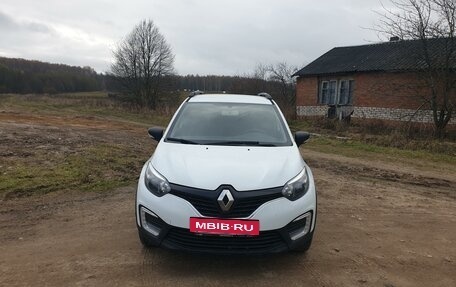 Renault Kaptur I рестайлинг, 2018 год, 1 400 000 рублей, 2 фотография