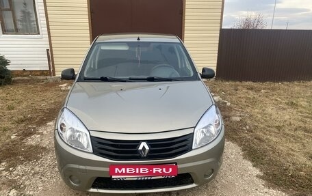 Renault Sandero I, 2010 год, 570 000 рублей, 2 фотография