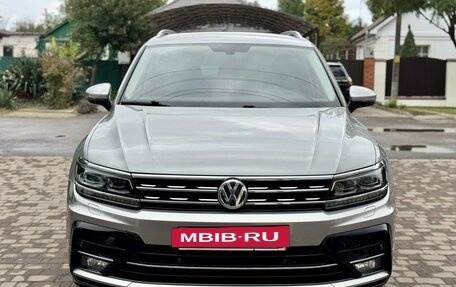 Volkswagen Tiguan II, 2018 год, 3 319 000 рублей, 7 фотография