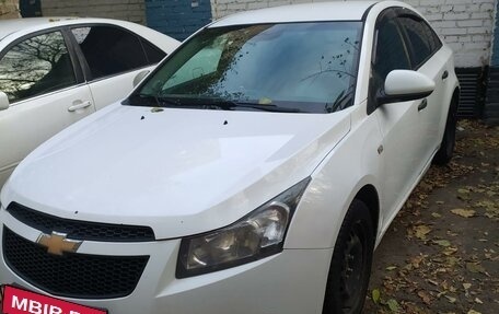 Chevrolet Cruze II, 2010 год, 650 000 рублей, 1 фотография