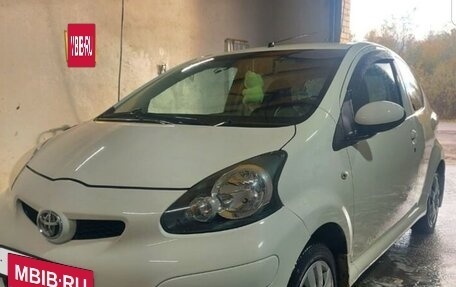 Toyota Aygo II, 2010 год, 590 000 рублей, 3 фотография