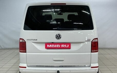 Volkswagen Multivan T6 рестайлинг, 2016 год, 4 150 000 рублей, 6 фотография