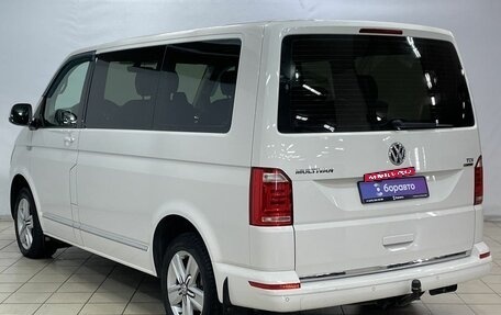 Volkswagen Multivan T6 рестайлинг, 2016 год, 4 150 000 рублей, 5 фотография