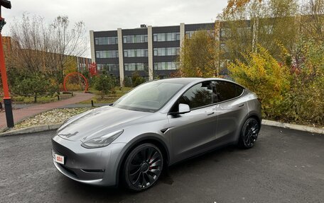 Tesla Model Y I, 2022 год, 6 890 000 рублей, 2 фотография