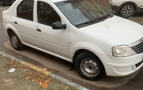 Renault Logan I, 2015 год, 650 000 рублей, 3 фотография