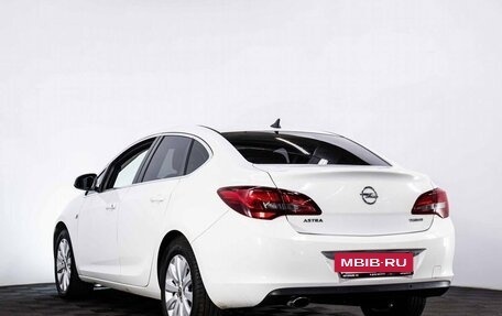 Opel Astra J, 2015 год, 1 200 000 рублей, 4 фотография