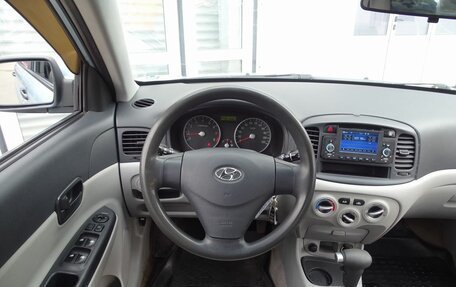 Hyundai Verna II, 2007 год, 520 000 рублей, 10 фотография