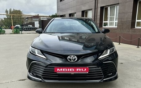 Toyota Camry, 2021 год, 3 050 000 рублей, 3 фотография