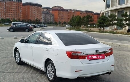 Toyota Camry, 2012 год, 1 350 000 рублей, 4 фотография