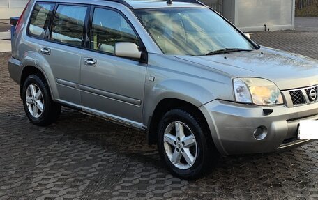 Nissan X-Trail, 2004 год, 800 000 рублей, 2 фотография