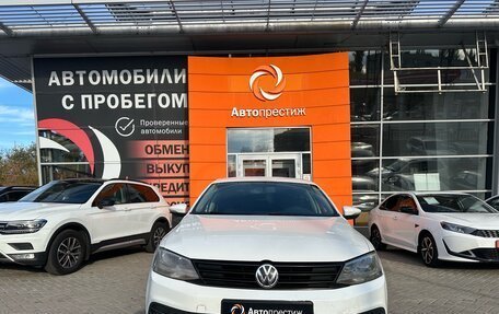 Volkswagen Jetta VI, 2015 год, 900 000 рублей, 2 фотография